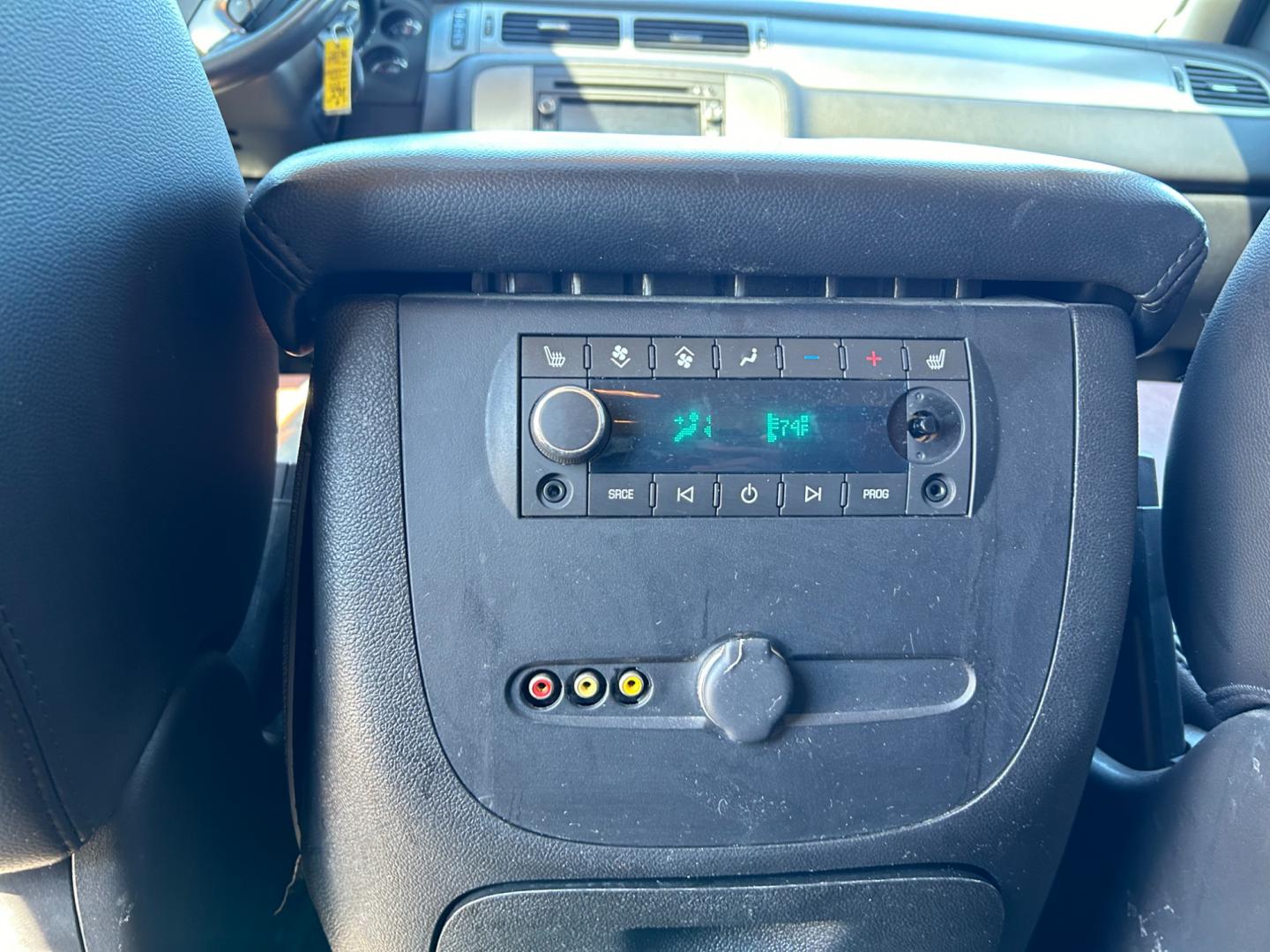2007 BLACK /BLACK Chevrolet Suburban LS 1500 4WD (3GNFK16377G) with an 5.3L V8 OHV 16V FFV engine, 4-Speed Automatic Overdrive transmission, located at 17760 Hwy 62, Morris, OK, 74445, (918) 733-4887, 35.609104, -95.877060 - Photo#18